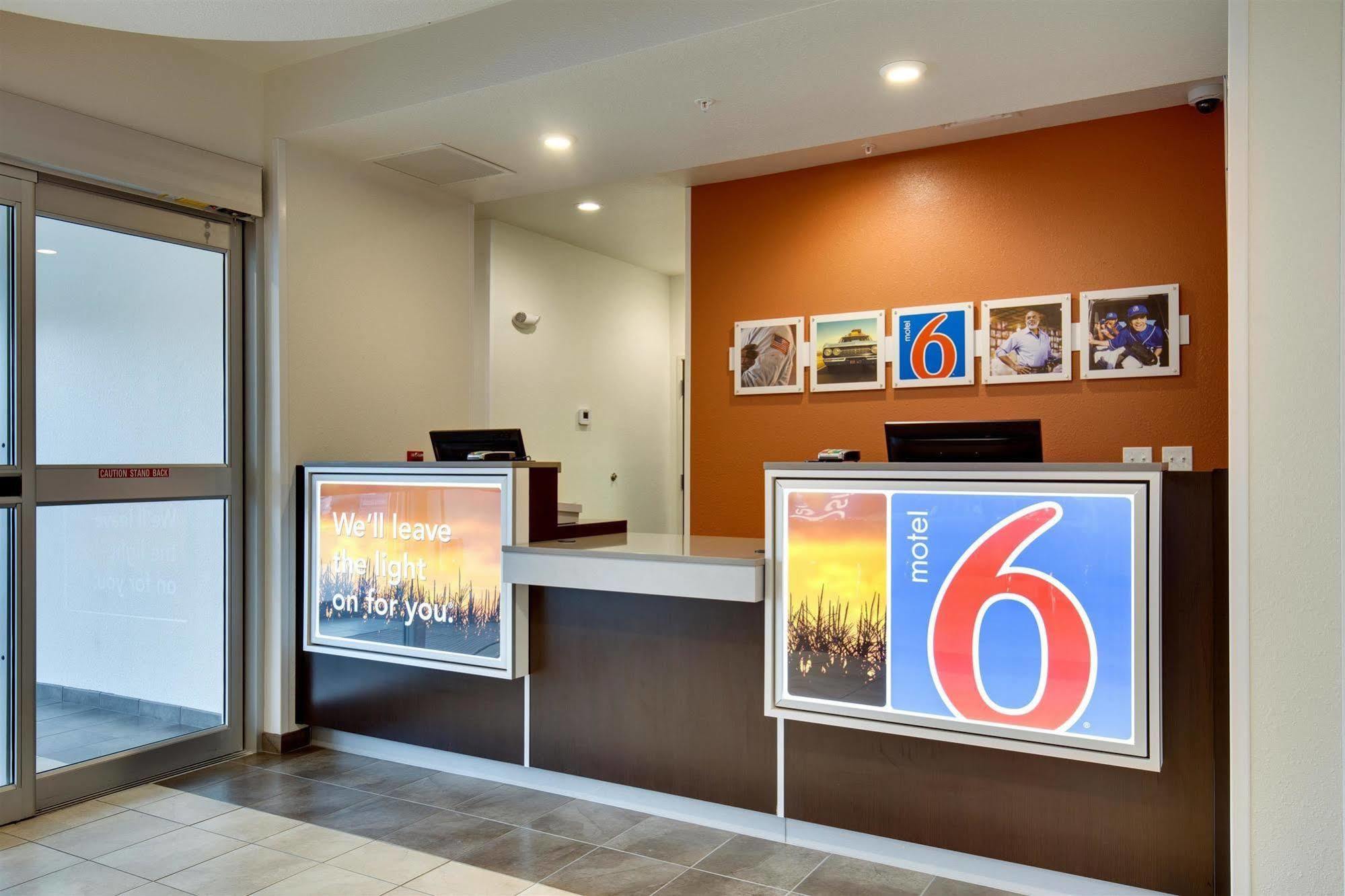Motel 6-Poplar Bluff, Mo Ngoại thất bức ảnh